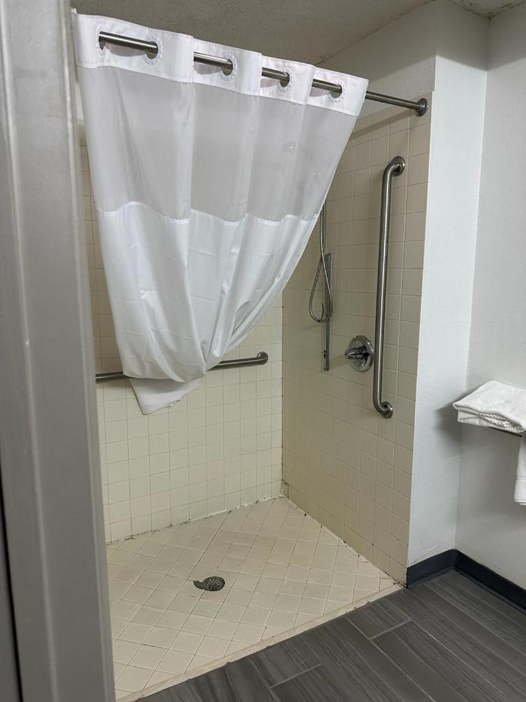 Quality Inn & Suites Decatur Priceville I-65 Экстерьер фото
